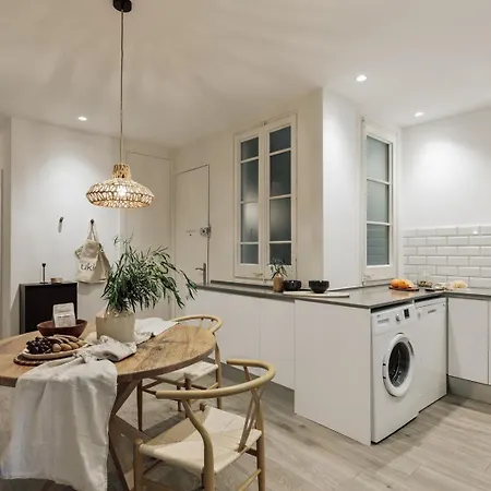 Appartement Caris - 2 Bedrooms And Balcony In Les Corts *